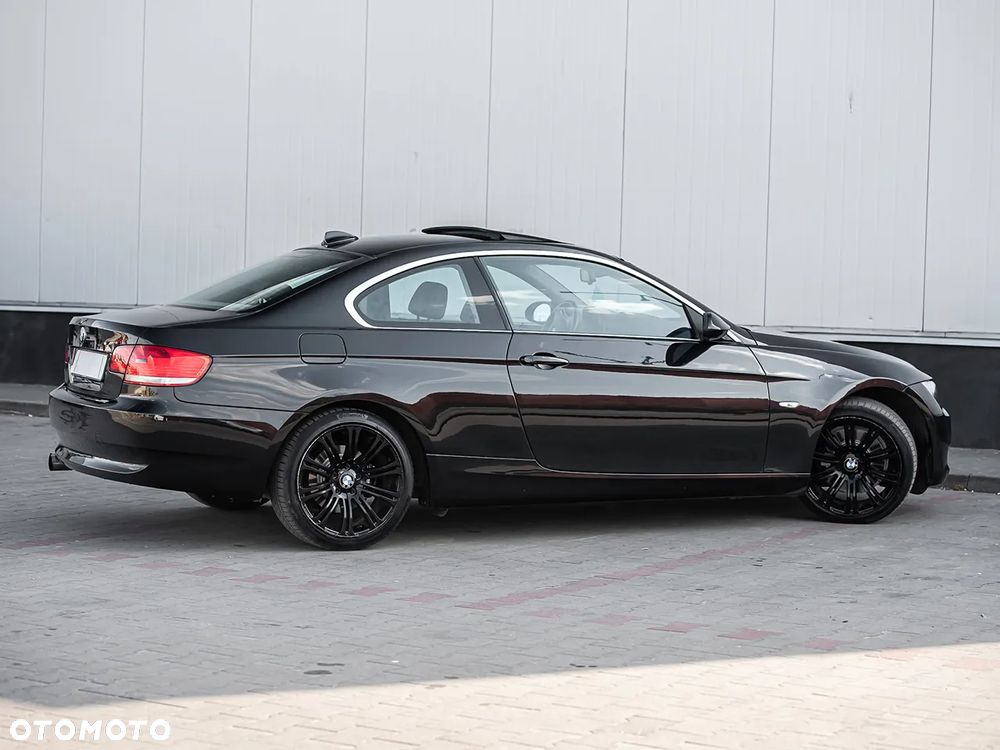 BMW Seria 3 325i - 14