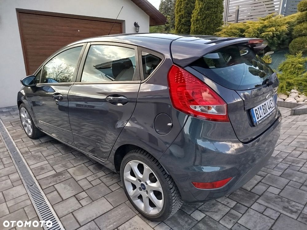 Ford Fiesta 1.25 Titanium EU5 - 4