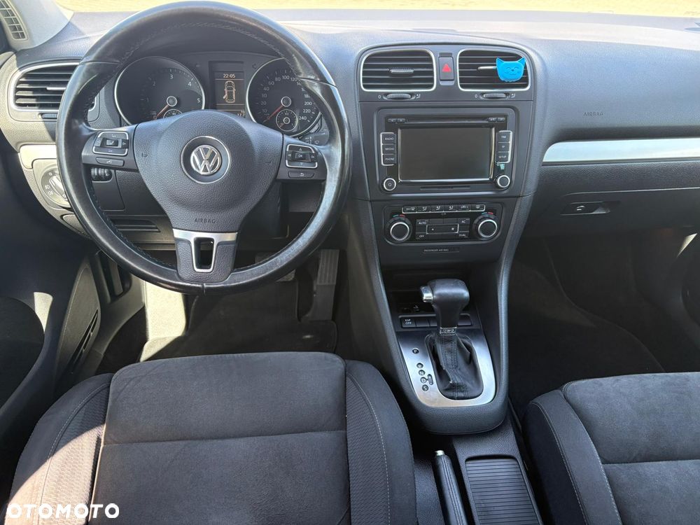 Volkswagen Golf 2.0 TDI DPF DSG Highline - 11