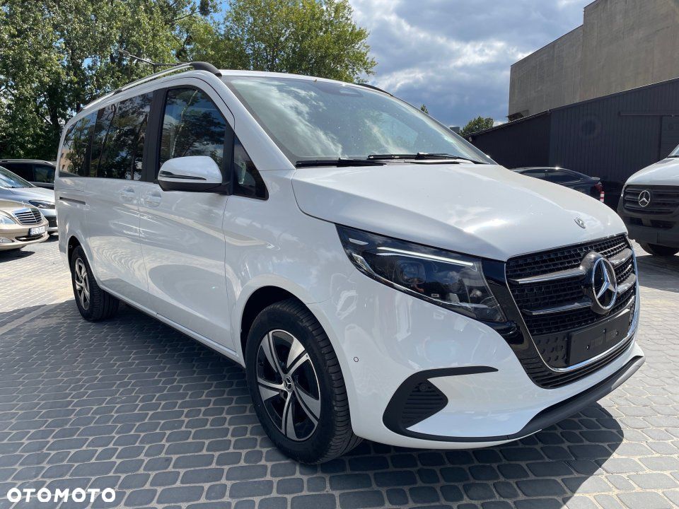 Mercedes-Benz Klasa V - 2