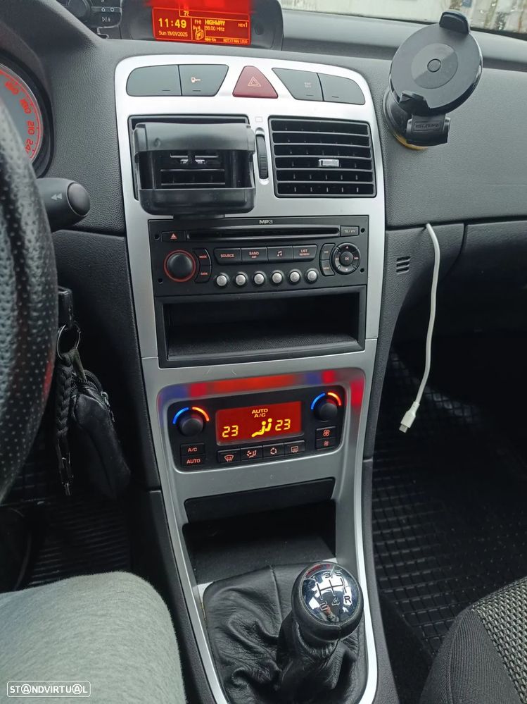 Peugeot 307 1.6 HDi Executive - 3