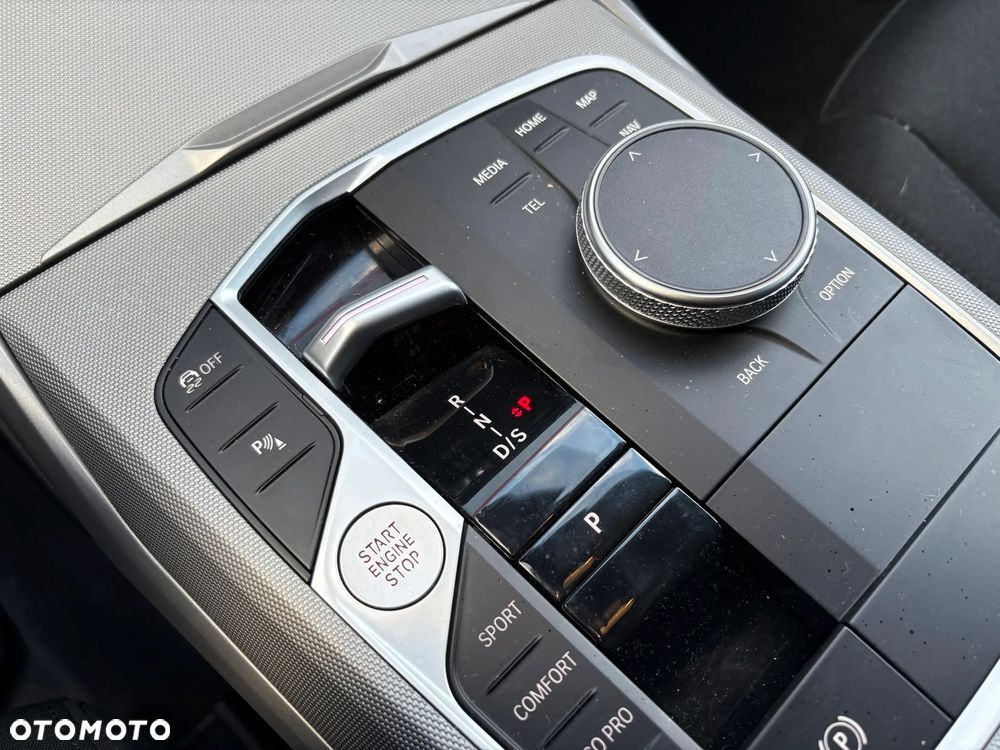 BMW Seria 3 318d Business Edition - 24