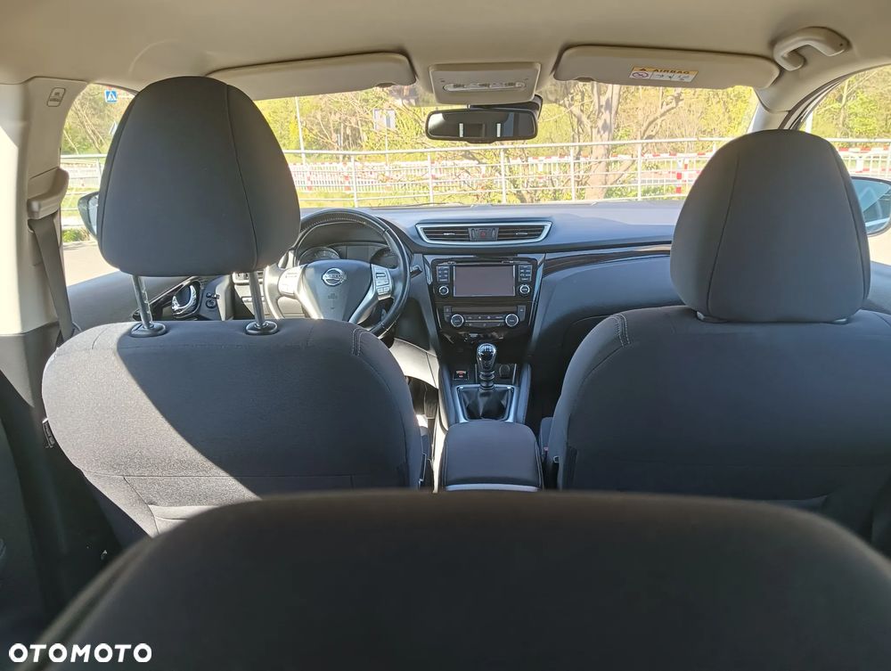 Nissan Qashqai 1.2 DIG-T N-Vision - 22