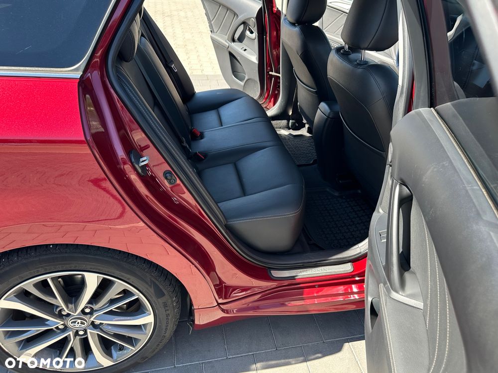 Toyota Avensis 2.0 Prestige MS - 33