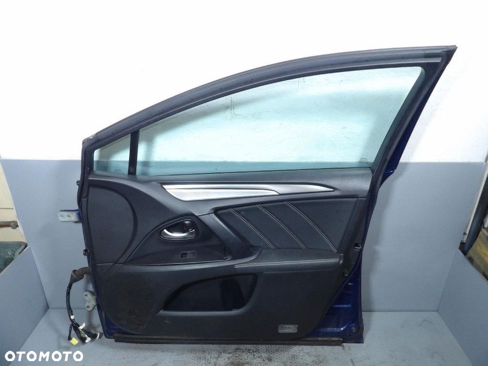 TOYOTA AVENSIS T27 LIFT SEDAN DRZWI PRZÓD PRAWE 8T5 - 5