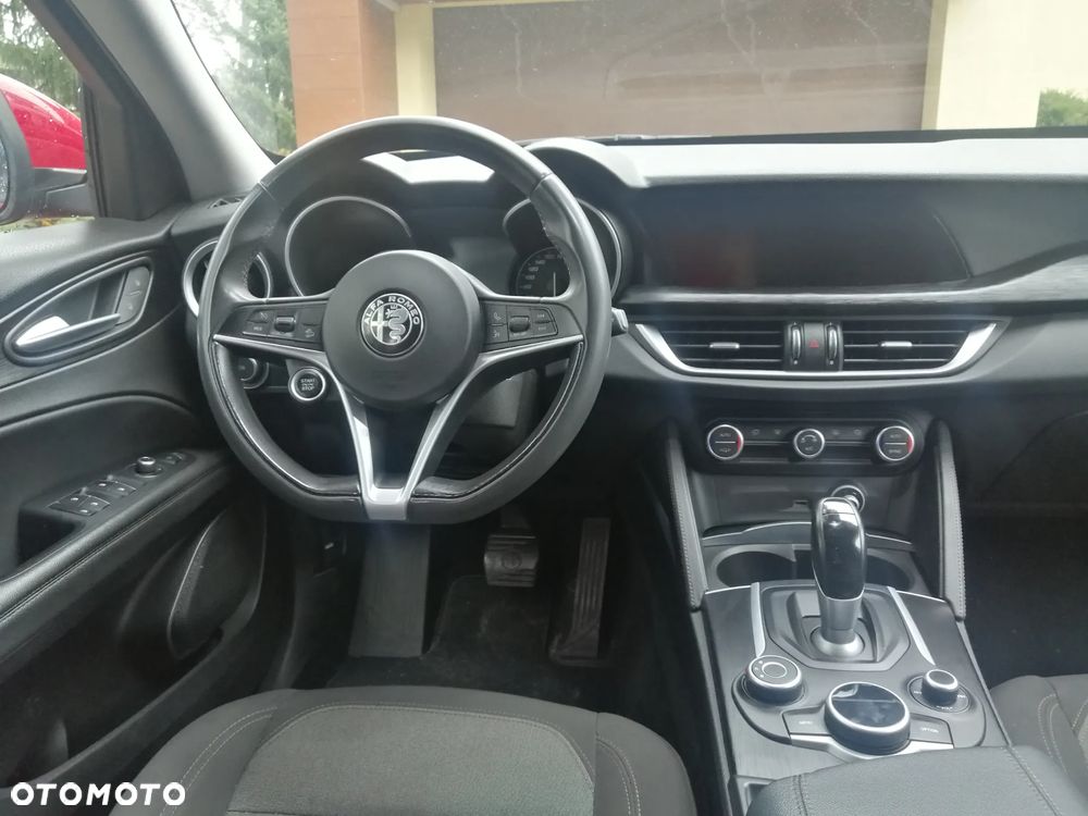 Alfa Romeo Stelvio 2.0 Turbo Q4 - 10