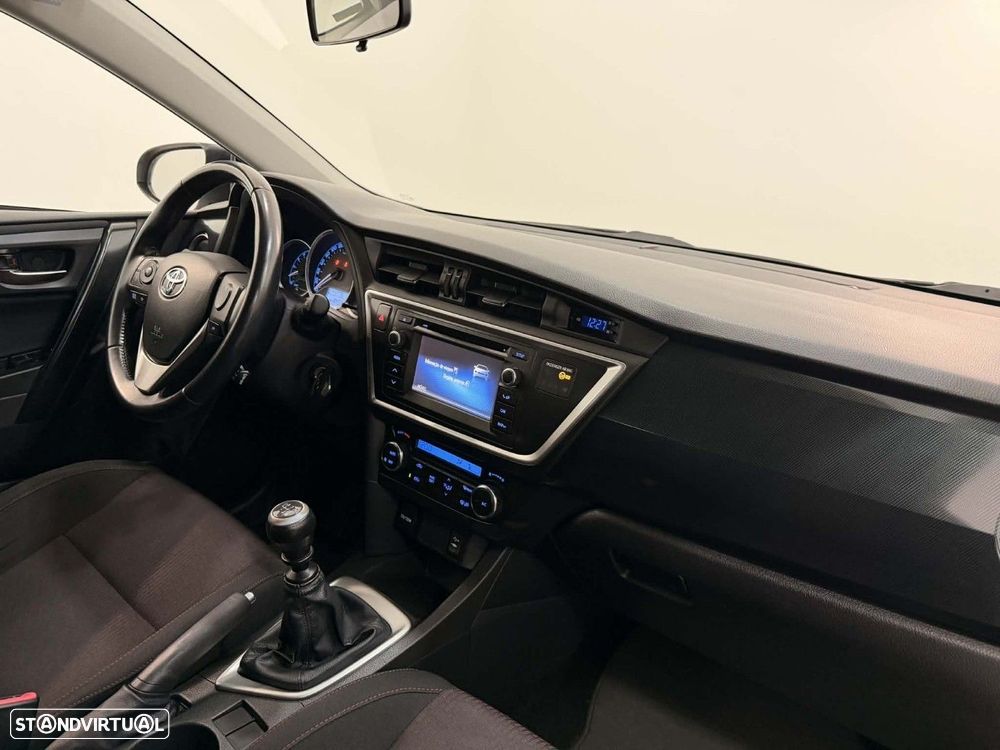 Toyota Auris Touring Sports 1.4 D-4D Comfort - 11