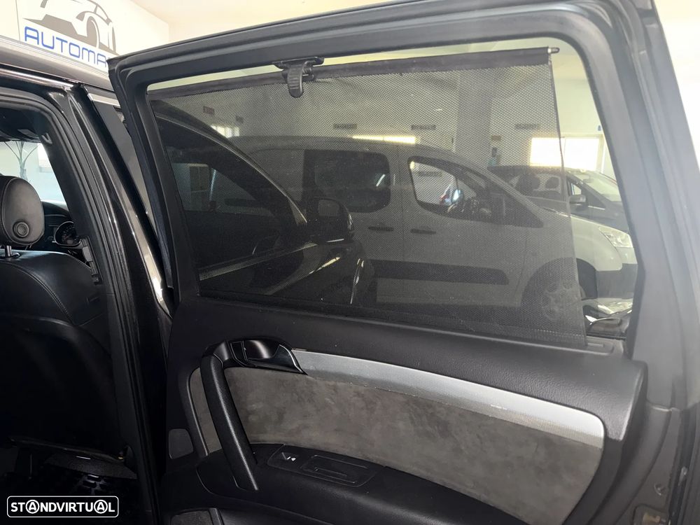Audi Q7 3.0 TDi Sport Tiptronic - 11