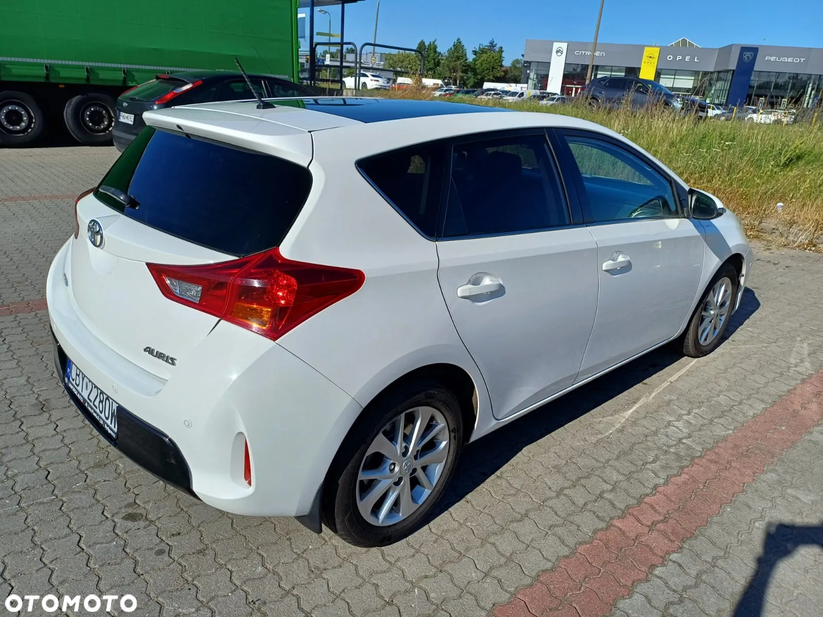 Toyota Auris 1.33 VVT-i Premium - 2