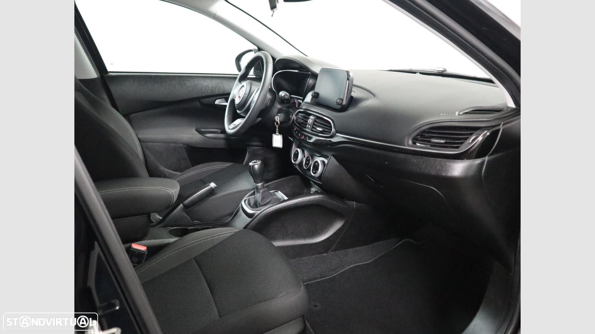 Fiat Tipo Station Wagon 1.0 GSE T3 City Life - 10