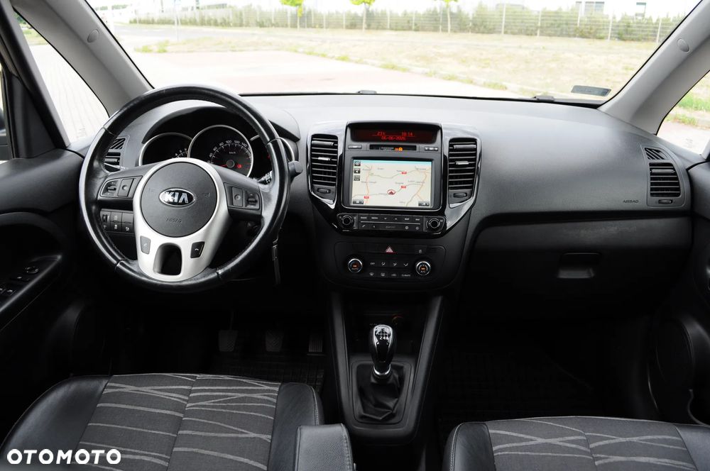 Kia Venga - 14