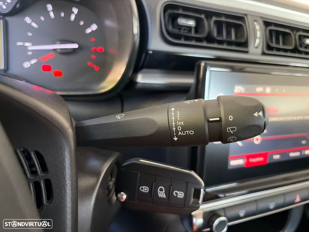 Citroën C3 1.2 PureTech Shine - 15