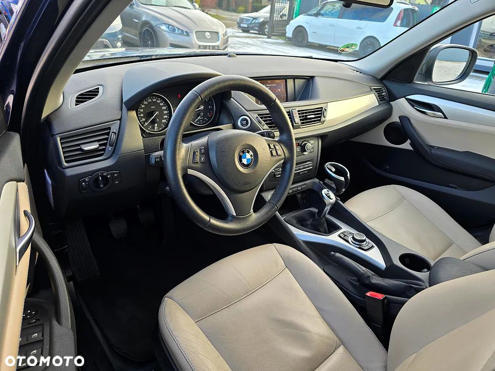 BMW X1 sDrive20i xLine - 26