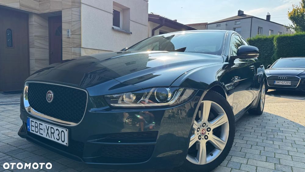 Jaguar XE - 2
