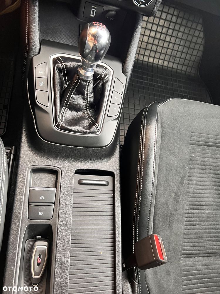Ford Focus 2.3 EcoBoost ST-3 - 23