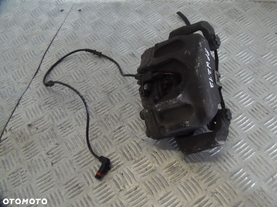 ZACISK PRAWY PRZÓD MERCEDES W212  2.2CDI - 1