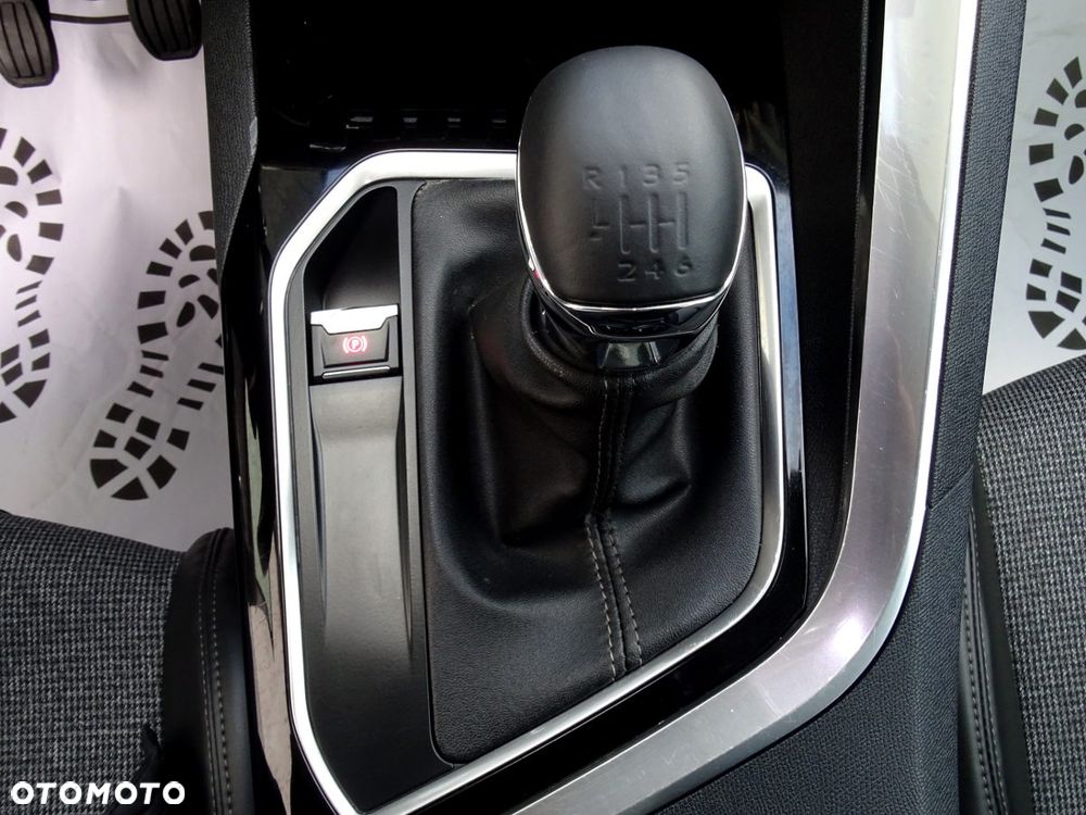 Peugeot 3008 PureTech 130 Stop & Start Allure - 24