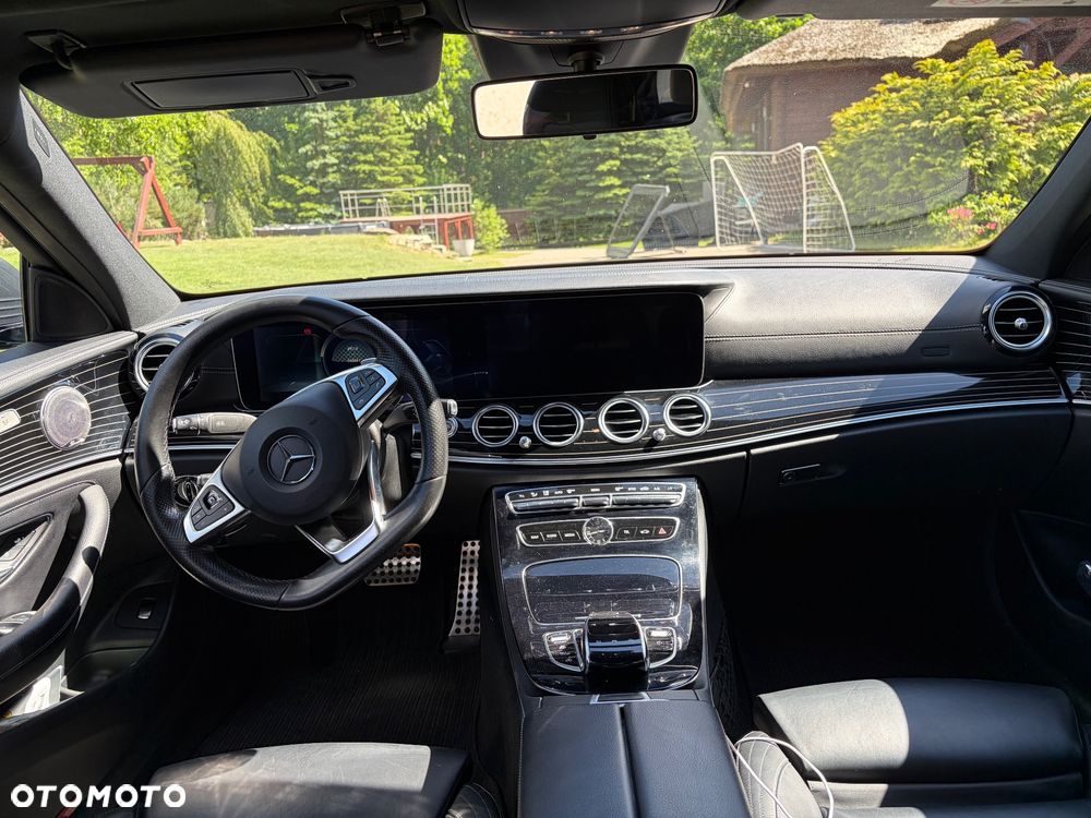 Mercedes-Benz Klasa E 220 d 4-Matic 9G-TRONIC - 7