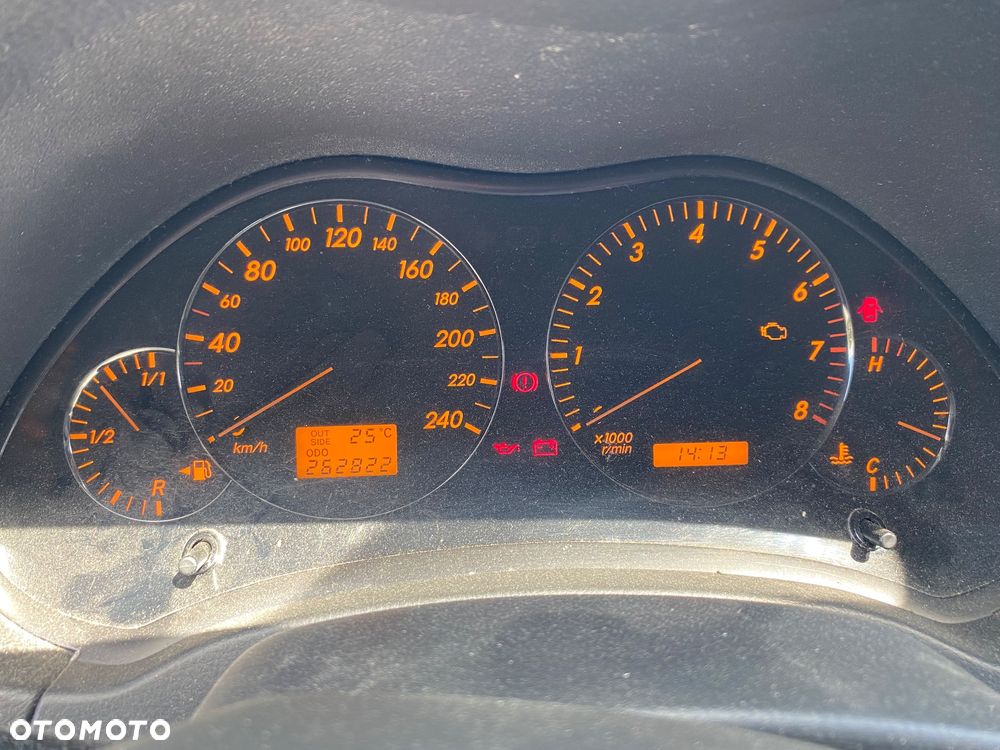 Toyota Avensis 1.8 VVT-i Luna - 5