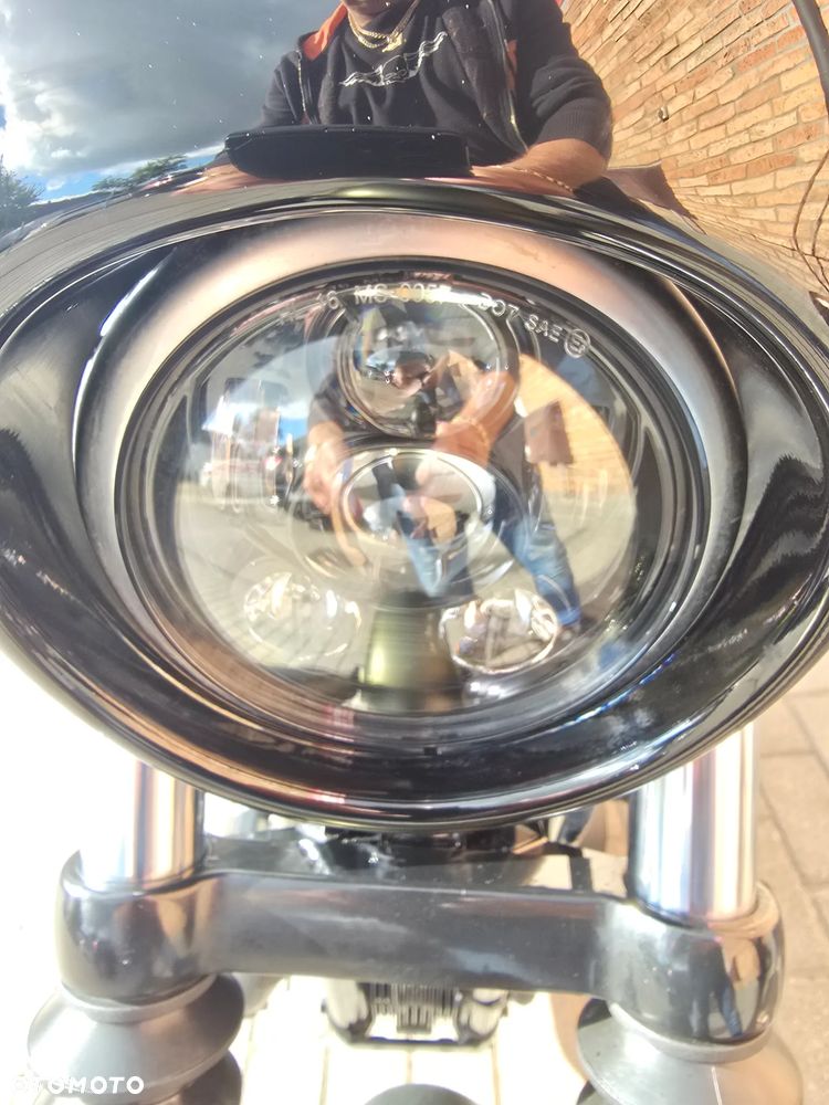 Harley-Davidson Sportster Iron 1200 - 23