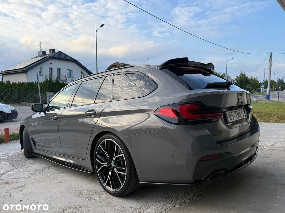 BMW Seria 5 520d xDrive mHEV M Sport sport - 2