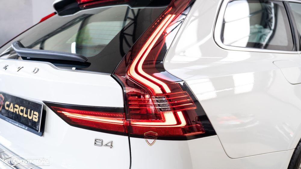 Volvo V90 2.0 B4 Momentum Plus Geartronic - 15