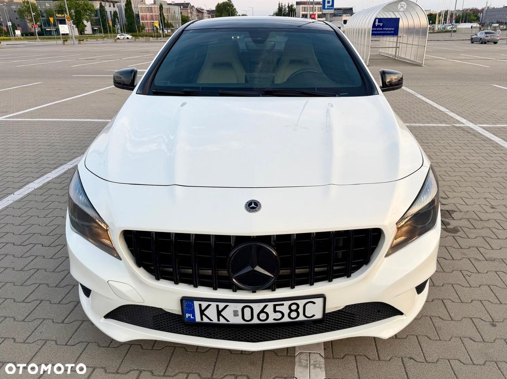 Mercedes-Benz CLA 250 7G-DCT StreetStyle - 2