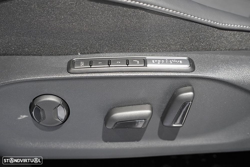 VW ID.7 77 kWh Pro Urban - 19