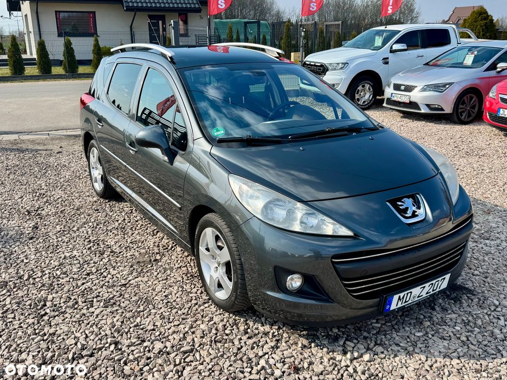 Peugeot 207 - 1