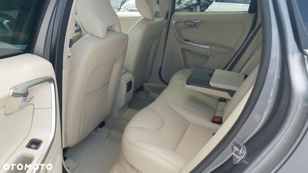 Volvo XC 60 - 16