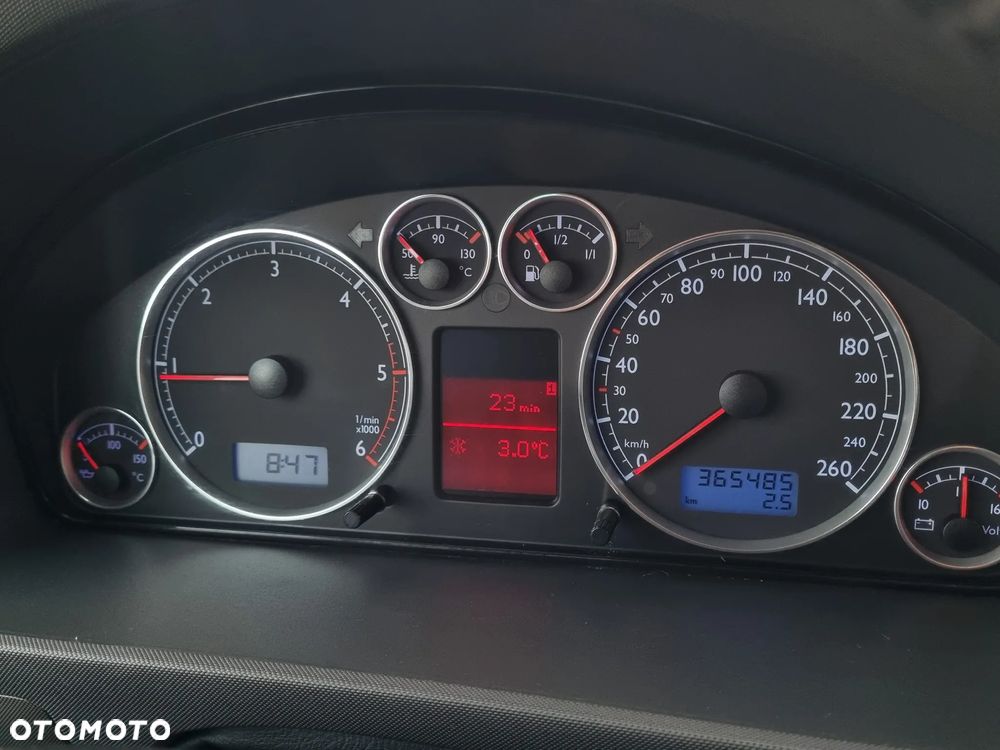 Volkswagen Sharan 1.9 TDI Comfortline Family - 19