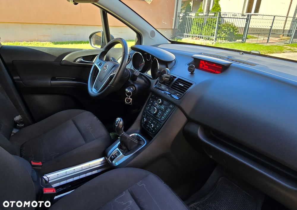Opel Meriva - 8