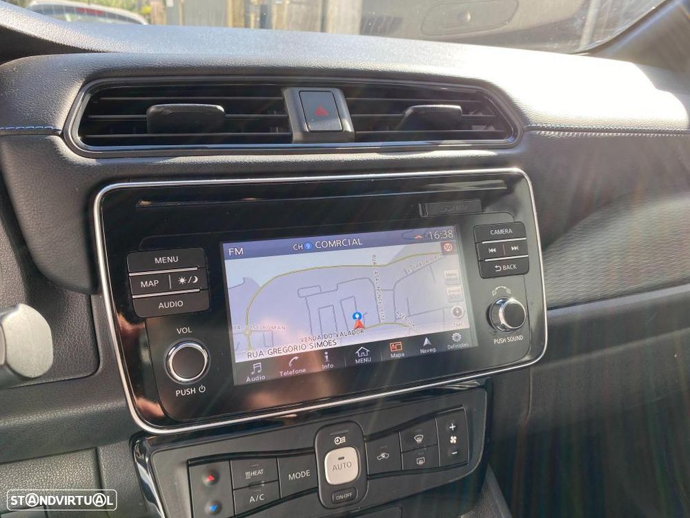 Nissan Leaf N-Connecta - 22