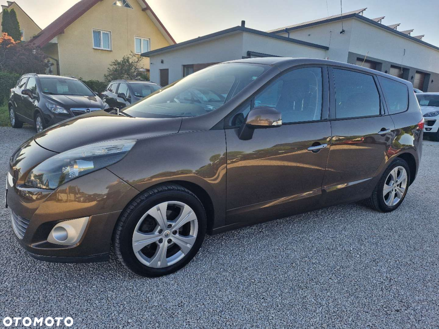 Renault Grand Scenic - 5