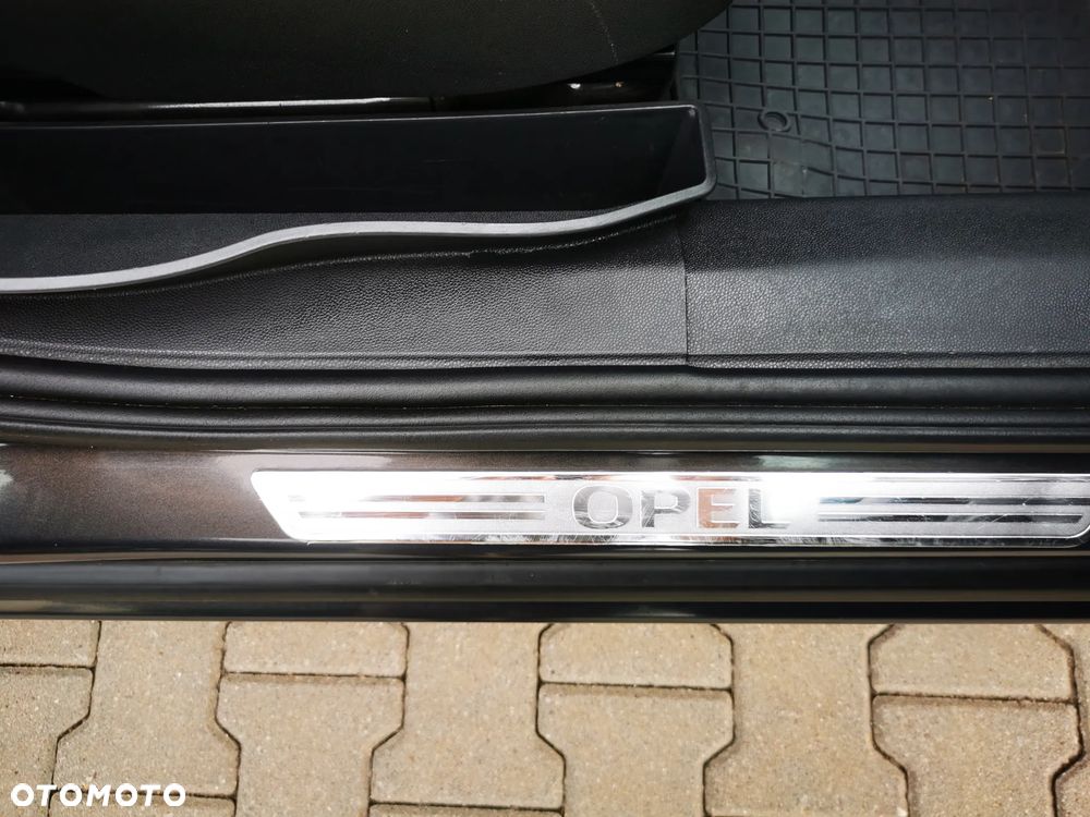 Opel Zafira 1.7 CDTI - 12