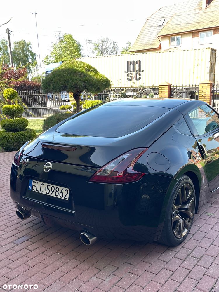 Nissan 370 Z Black Edition - 5