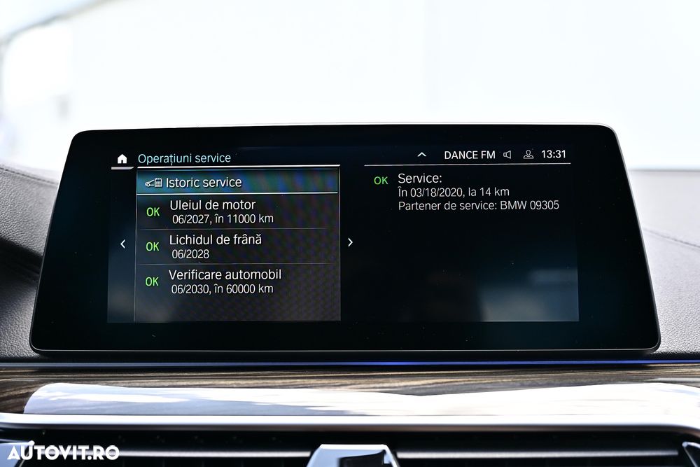BMW Seria 5 530e xDrive AT PHEV - 38