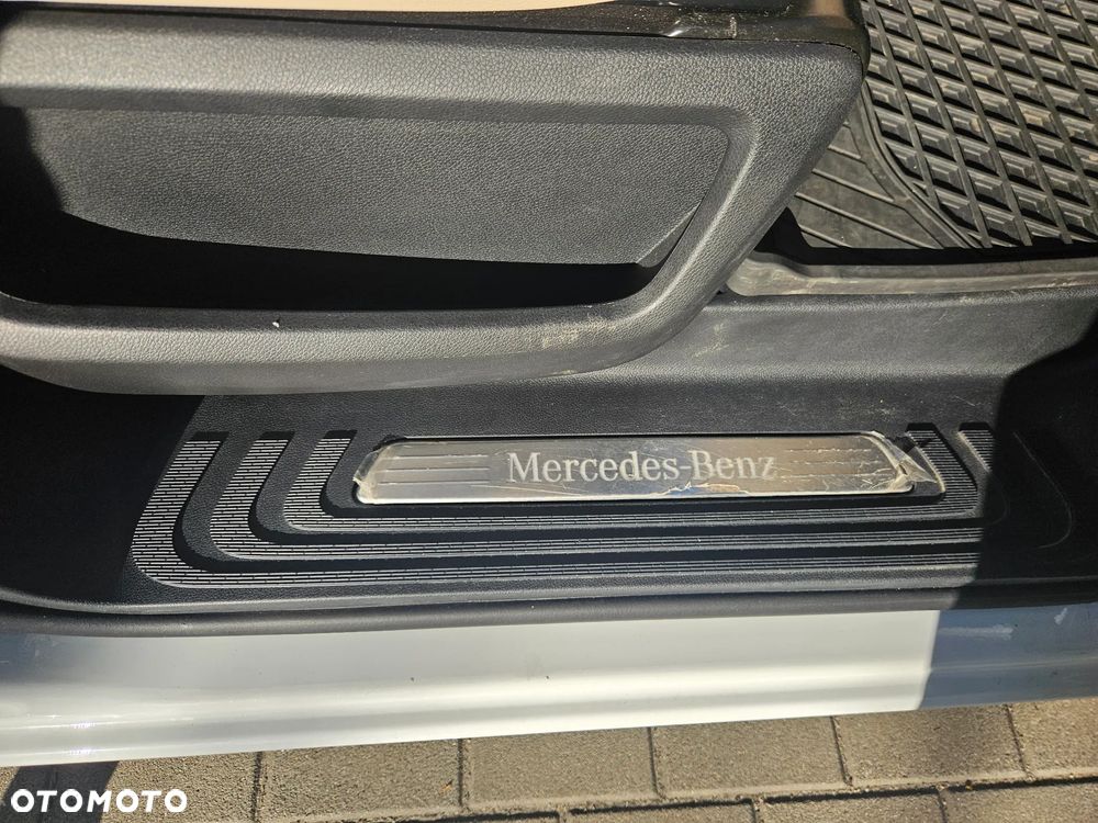 Mercedes-Benz Klasa V 300 d 4-Matic 9G-Tronic Exclusive (ekstra d³) - 25