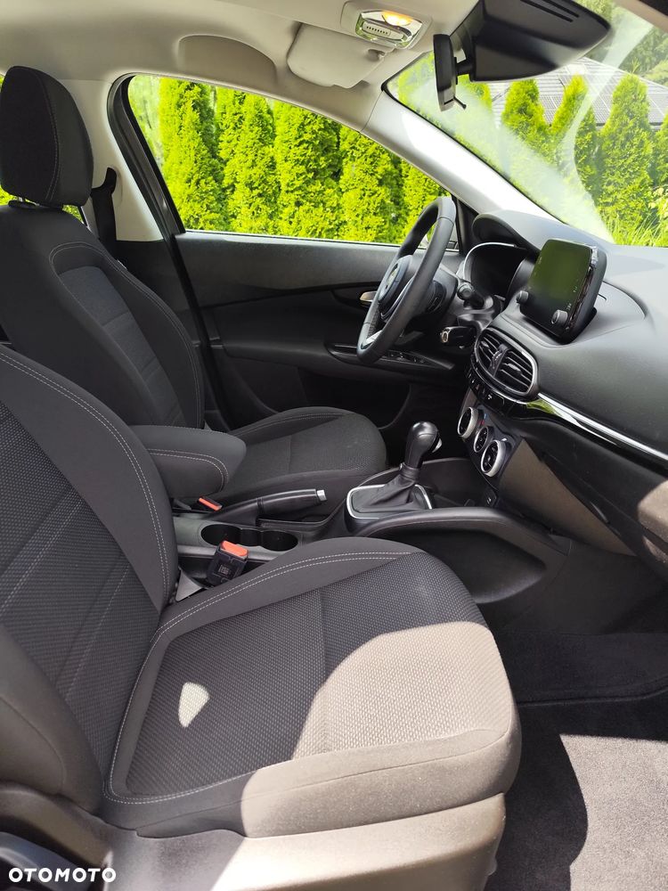 Fiat Tipo 1.5 Hybrid City Life DCT - 12