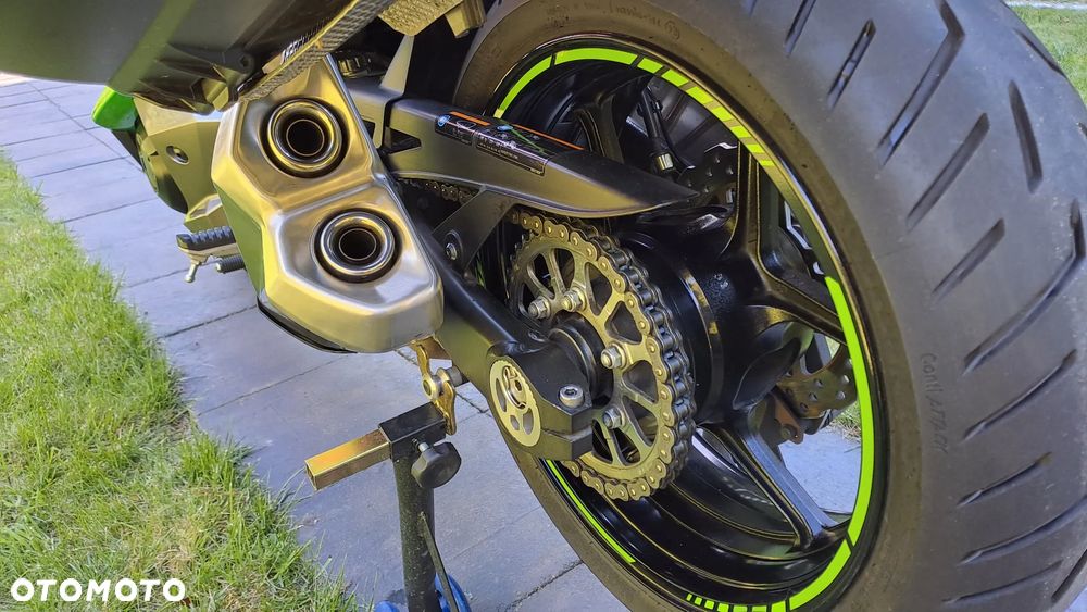 Kawasaki Ninja 1000 SX - 12