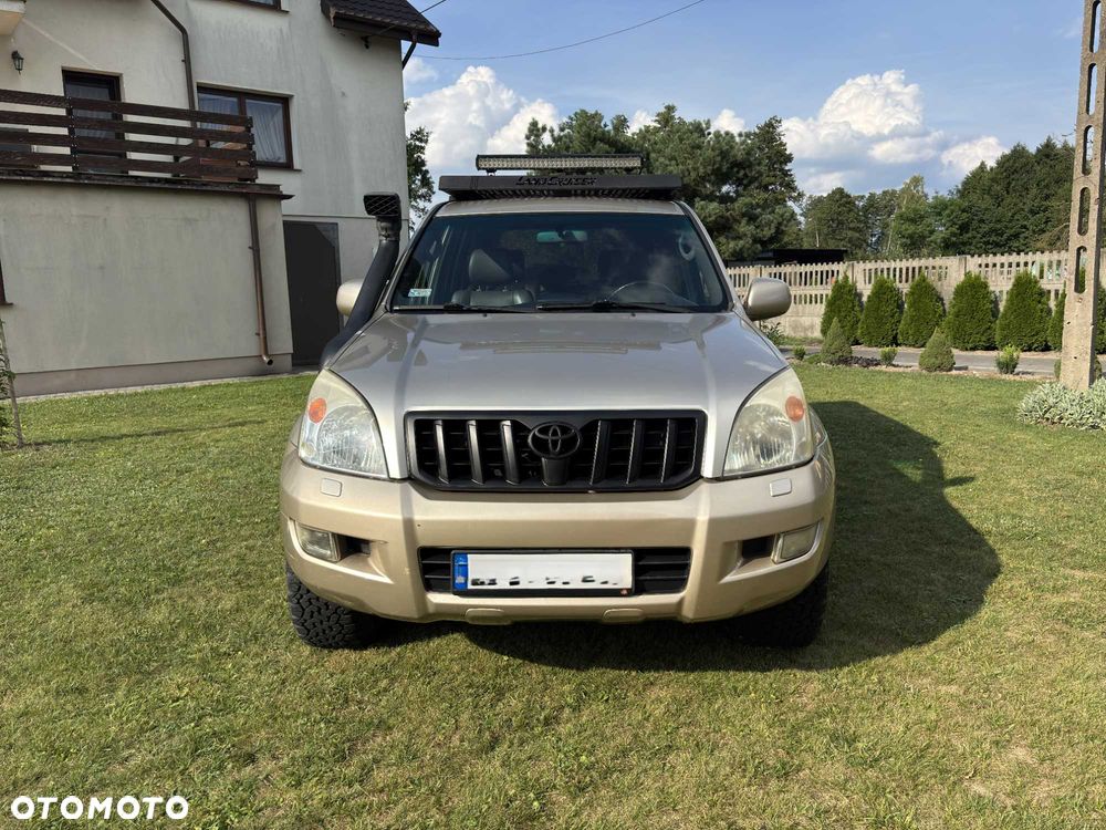 Toyota Land Cruiser - 2