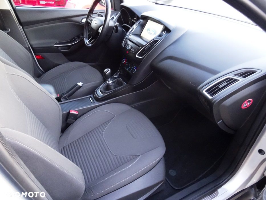 Ford Focus SW 1.0 EcoBoost Platinium X ASS - 10