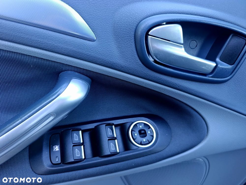 Ford S-Max - 24