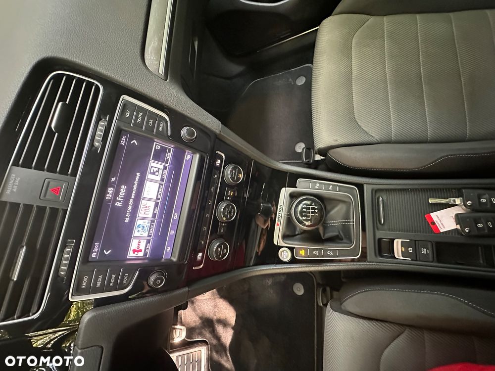 Volkswagen Golf Variant 2.0 TDI 4Motion BlueMotion Technology Allstar - 18