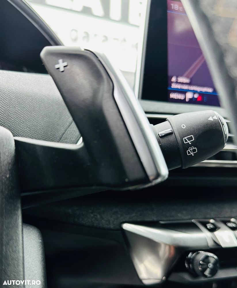 Peugeot 5008 1.5 BlueHDI s&s GT-Line - 32