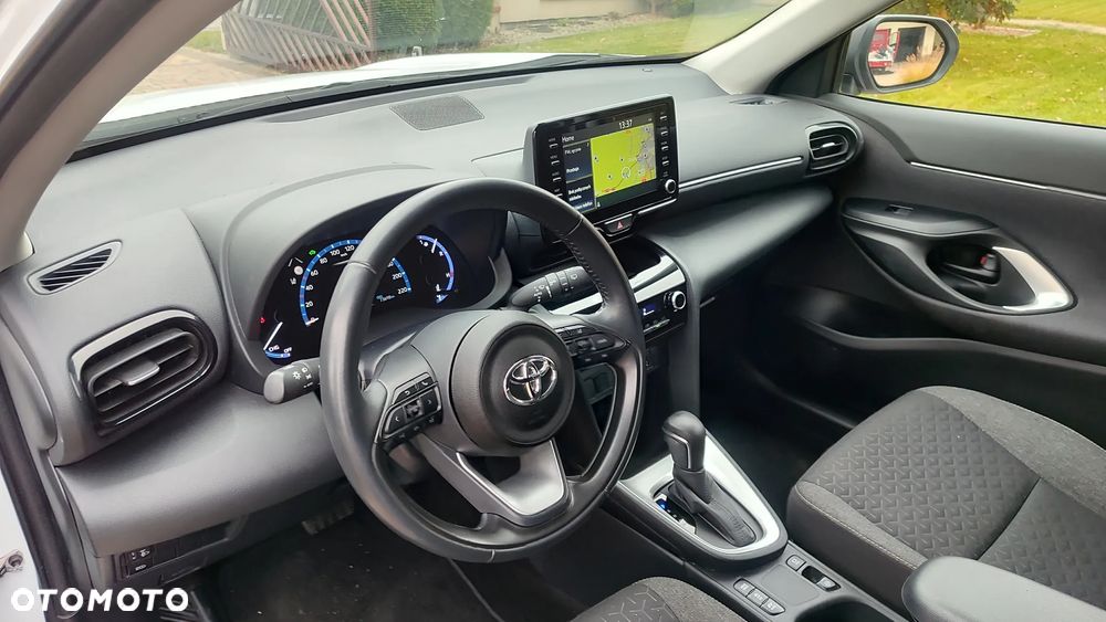 Toyota Yaris Cross - 18