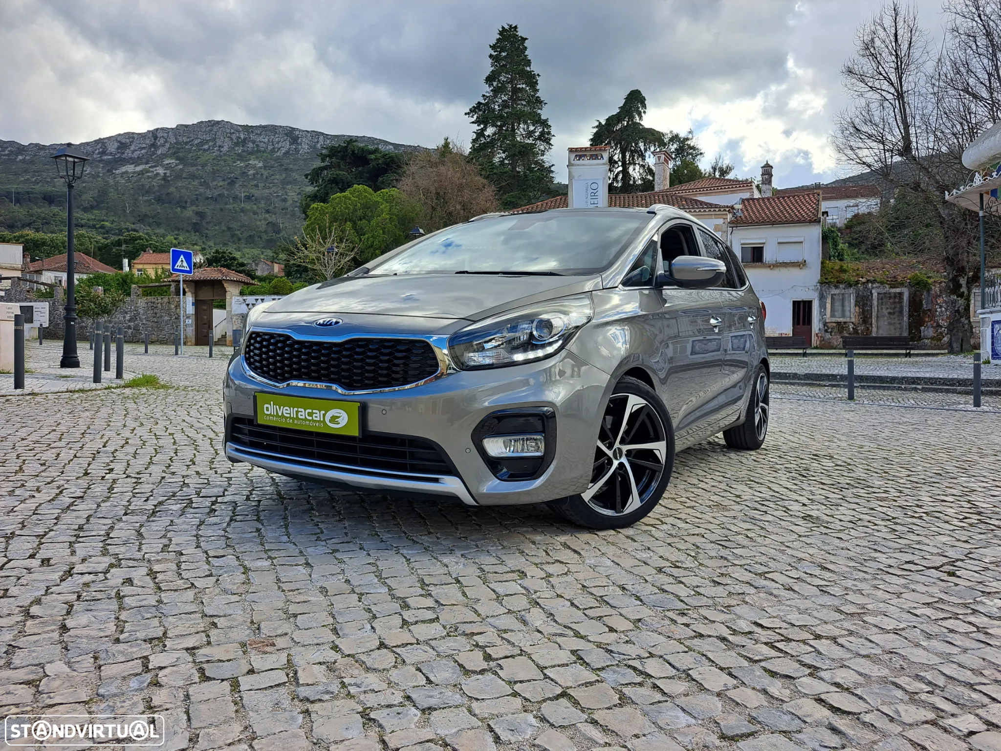 Kia Carens 1.7 CRDi ISG TX - 9