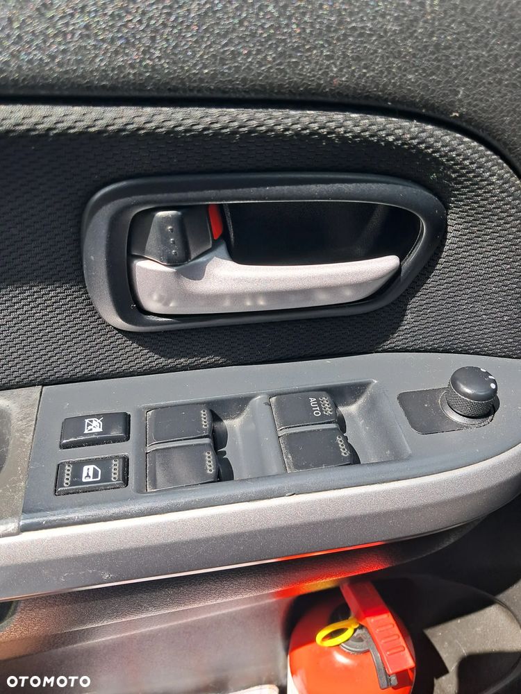 Suzuki Grand Vitara 2.0 - 4