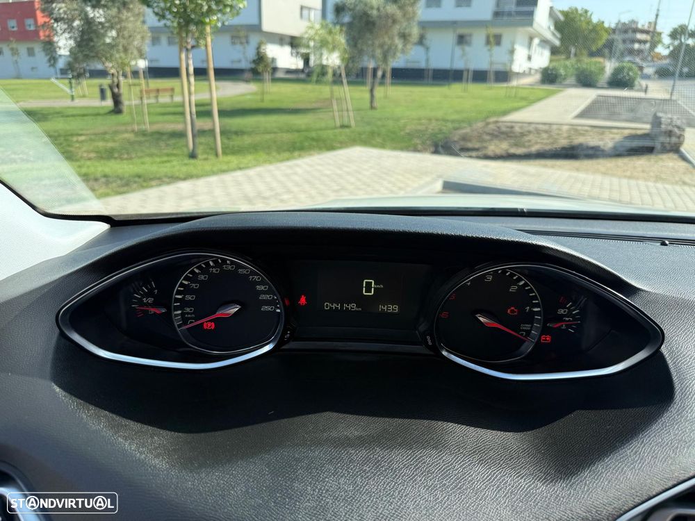 Peugeot 308 1.6 BlueHDi Active - 24