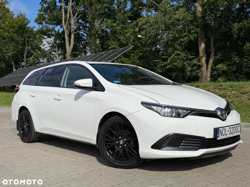 Toyota Auris 1.4 D-4D Dynamic - 31